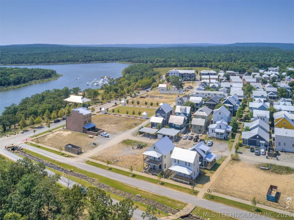 36 Hill Street Carlton Landing, OK 74432