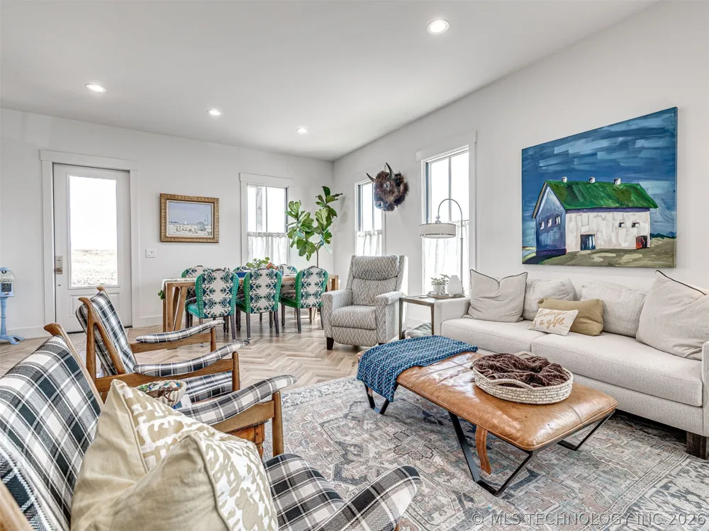 36 Hill Street Carlton Landing, OK 74432