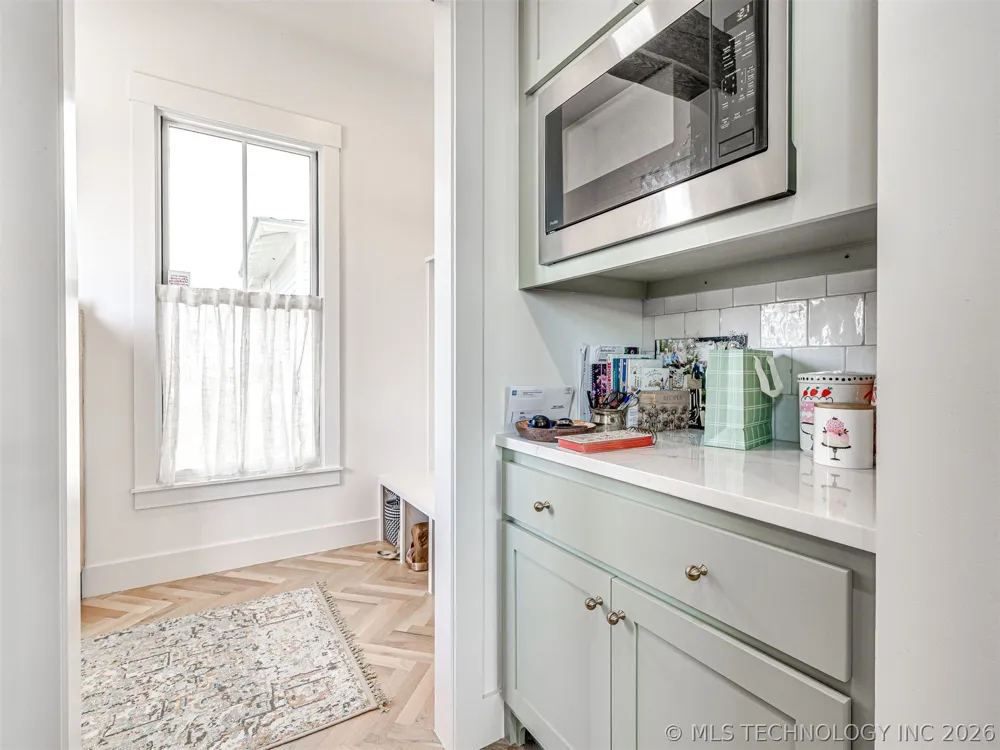 36 Hill Street Carlton Landing, OK 74432