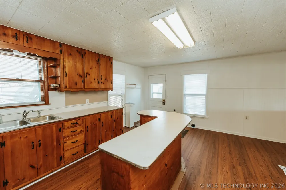 402 Kansas Street Pawnee, OK 74058