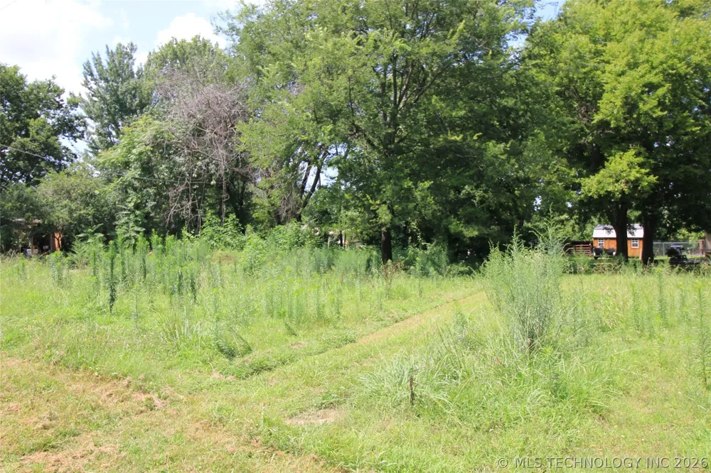 506 S Flint Avenue Stilwell, OK 74960