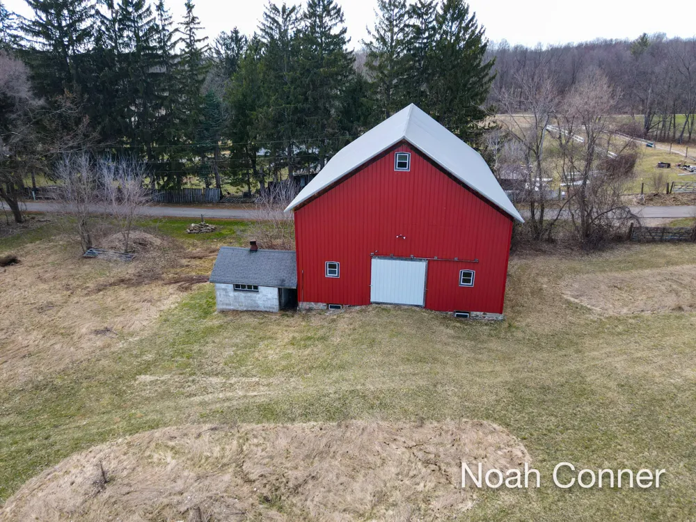 5295 Belding Road NE Cannon Township, MI 49341