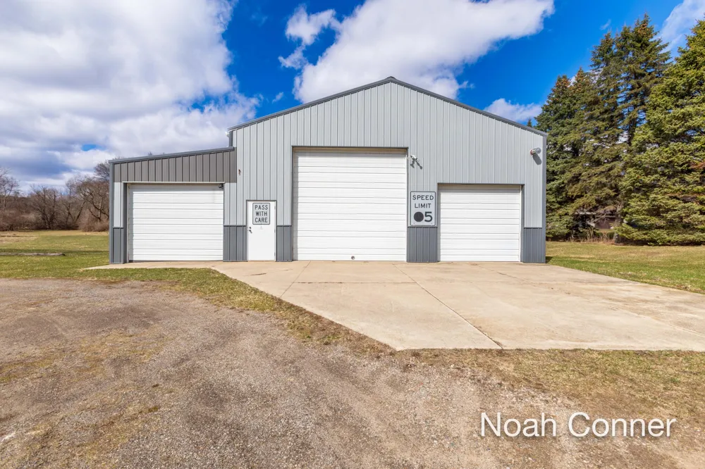 5295 Belding Road NE Cannon Township, MI 49341