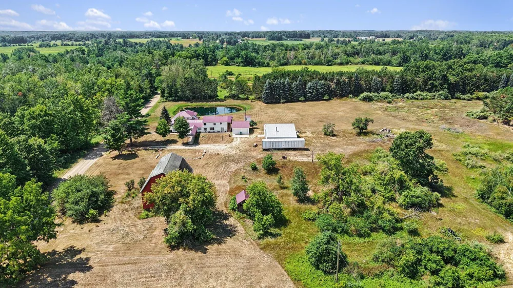 7202 21 Mile Road Chippewa Township, MI 49631