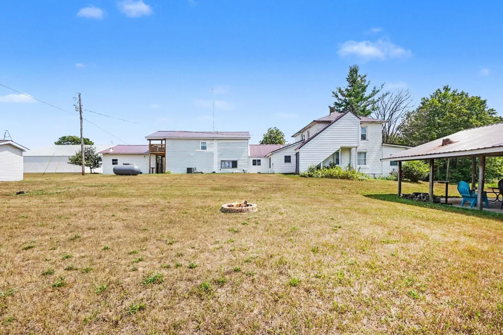 7202 21 Mile Road Chippewa Township, MI 49631