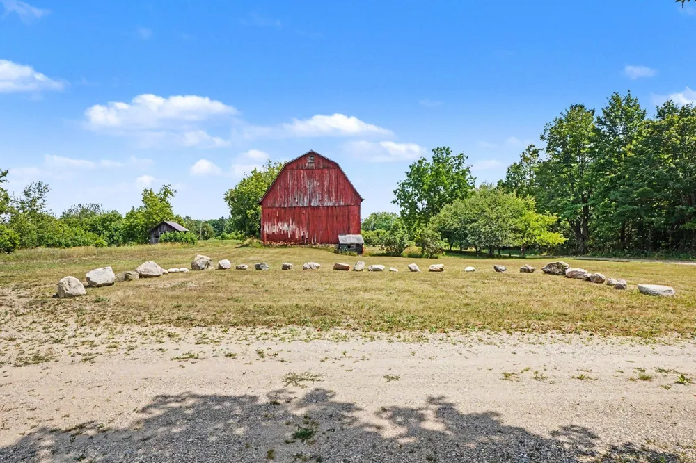 7202 21 Mile Road Chippewa Township, MI 49631