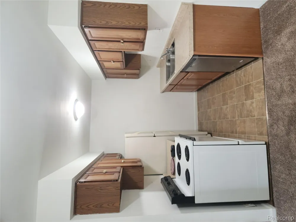 34650 Clarkson Drive W #46 Fraser City, MI 48026