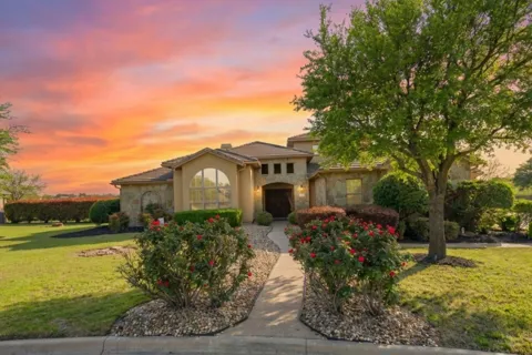 101 Hammerstone Cove