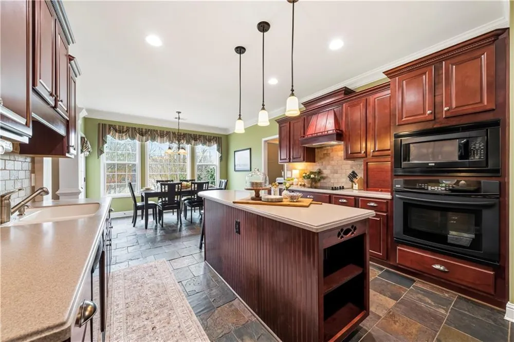 5522 Tyree Road Winston, GA 30187