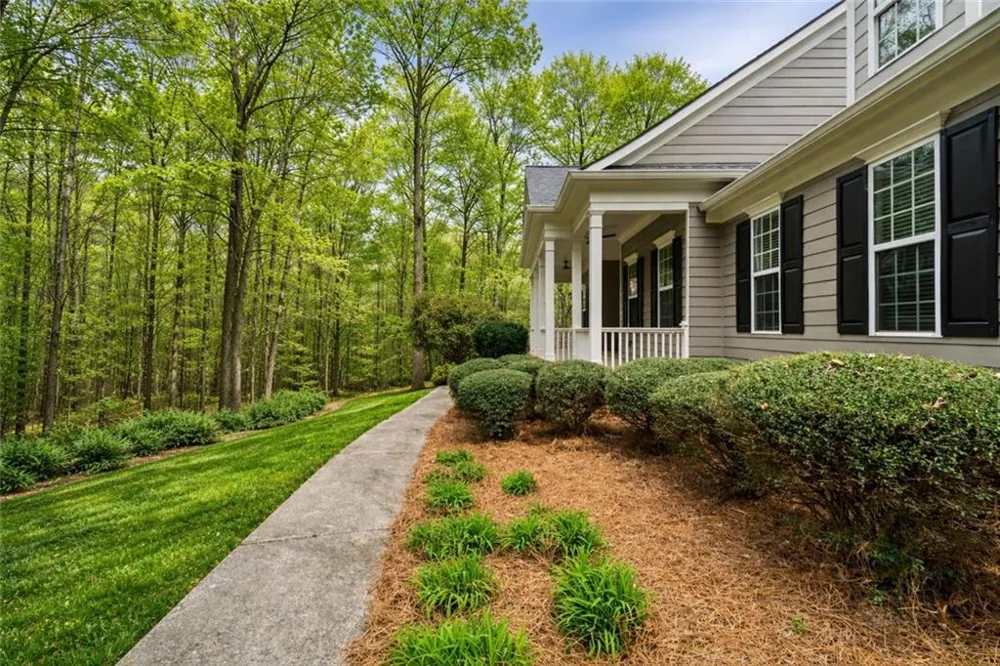 5522 Tyree Road Winston, GA 30187