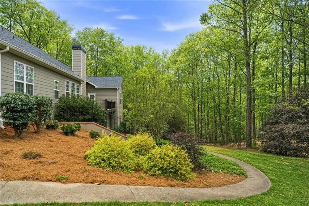 5522 Tyree Road Winston, GA 30187
