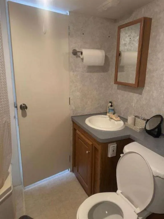 100 Sunset Drive Centre, AL 35960