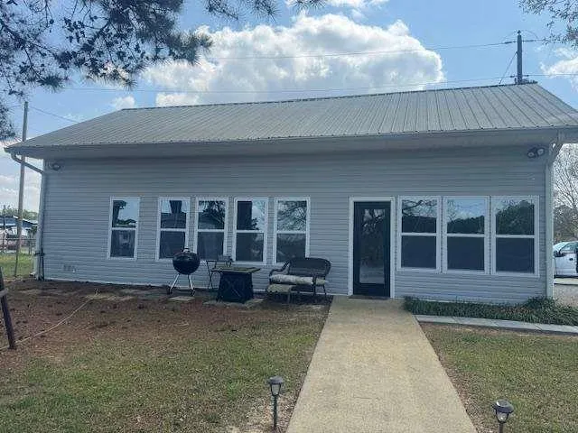100 Sunset Drive Centre, AL 35960