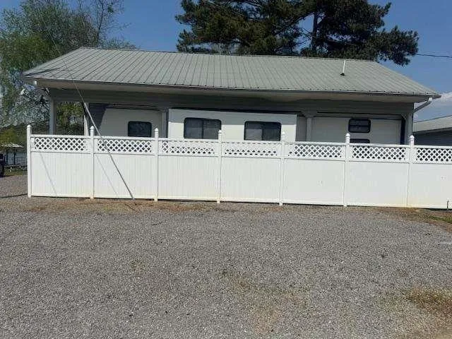 100 Sunset Drive Centre, AL 35960