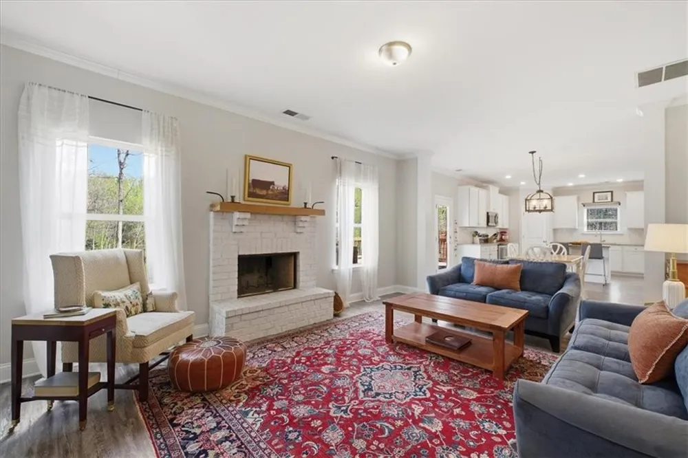 17 Four Feathers Lane NE Rydal, GA 30171