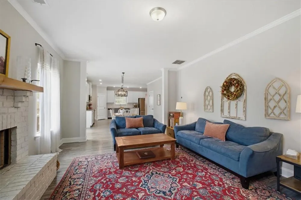 17 Four Feathers Lane NE Rydal, GA 30171