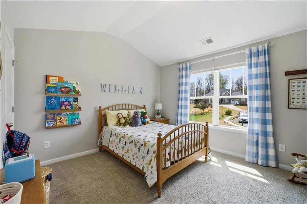 17 Four Feathers Lane NE Rydal, GA 30171
