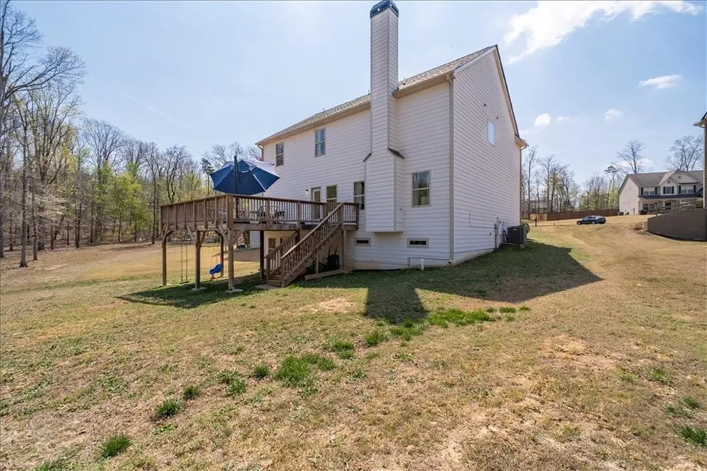 17 Four Feathers Lane NE Rydal, GA 30171
