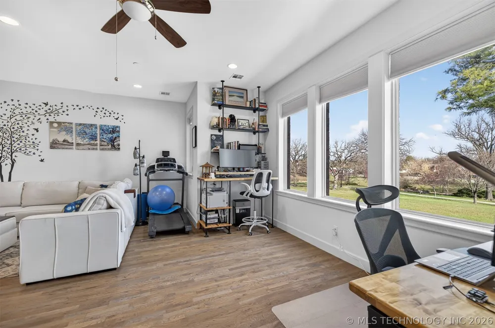 1129 E 7th Street #B13 Tulsa, OK 74120