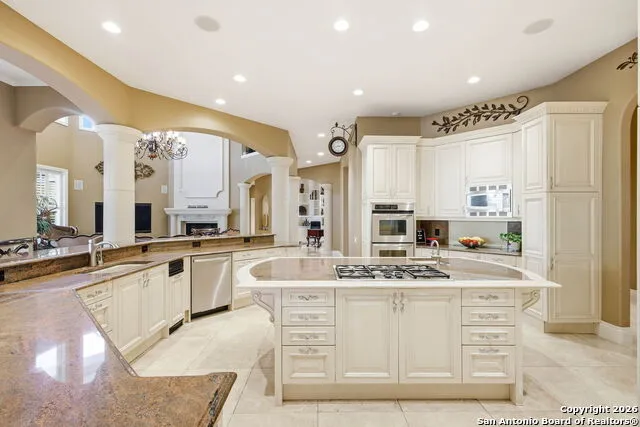 2 Admirals Way San Antonio, TX 78257
