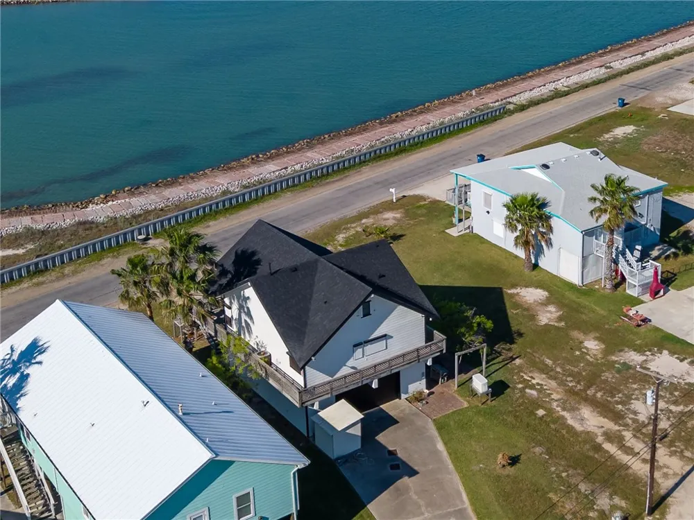 531 Bayshore Drive Ingleside, TX 78362