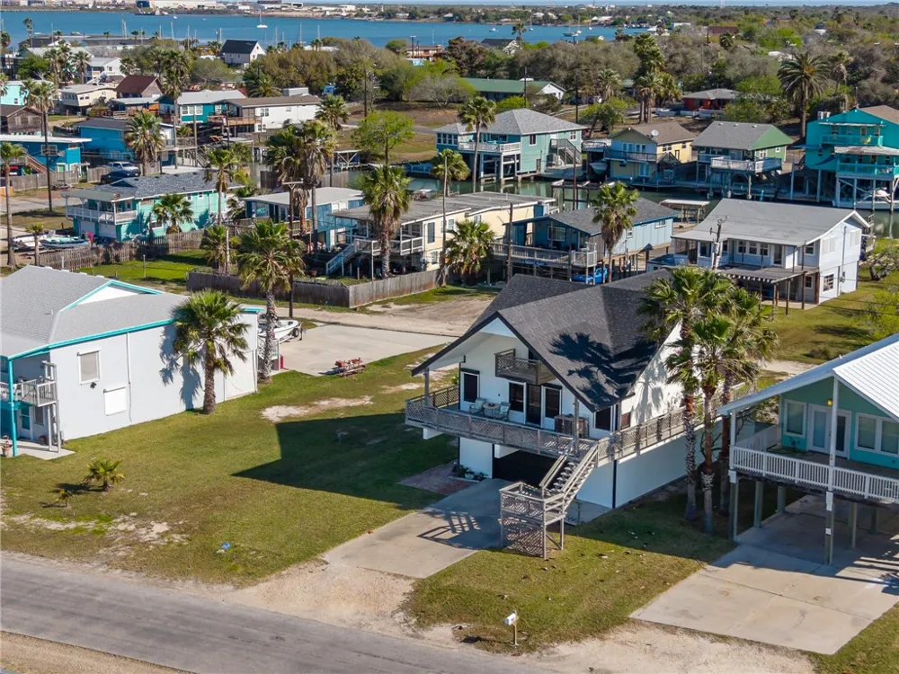 531 Bayshore Drive Ingleside, TX 78362