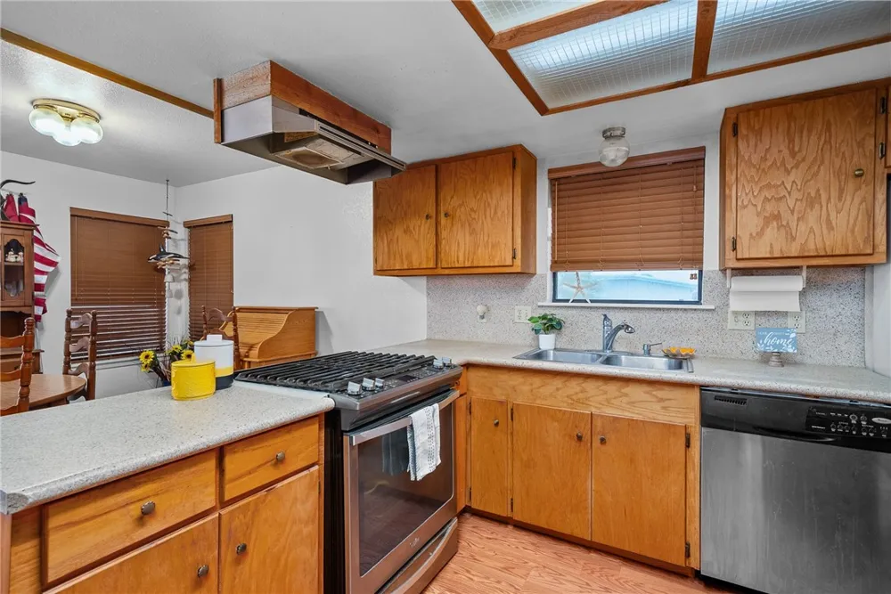 531 Bayshore Drive Ingleside, TX 78362