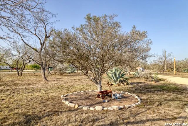 1509 Westward Trail Uvalde, TX 78801
