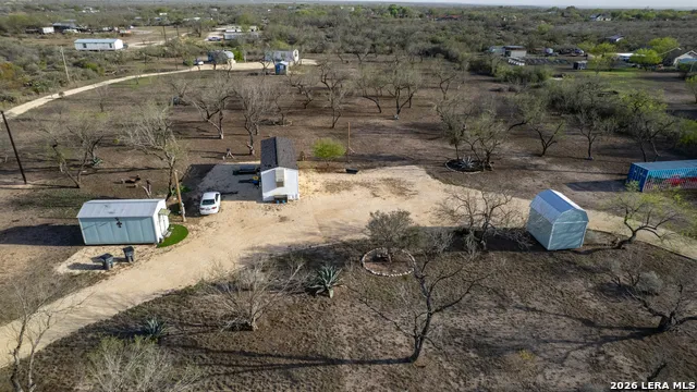 1509 Westward Trail Uvalde, TX 78801
