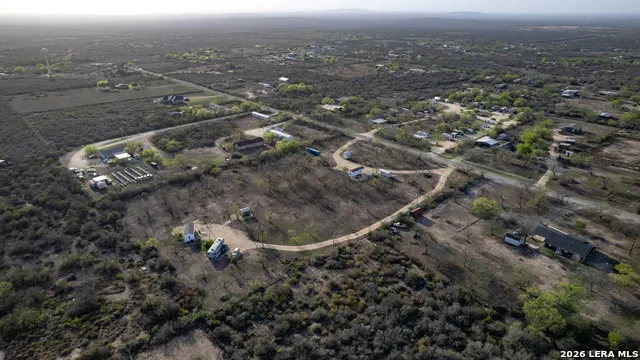 1509 Westward Trail Uvalde, TX 78801