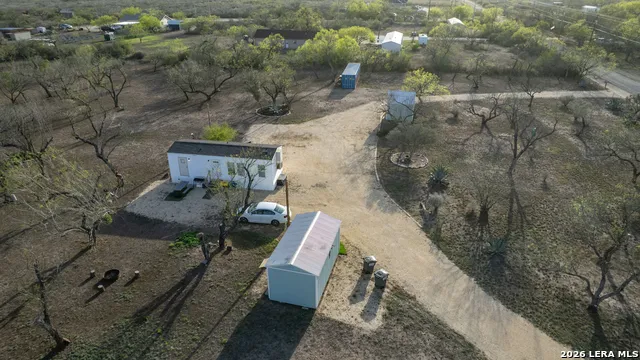 1509 Westward Trail Uvalde, TX 78801
