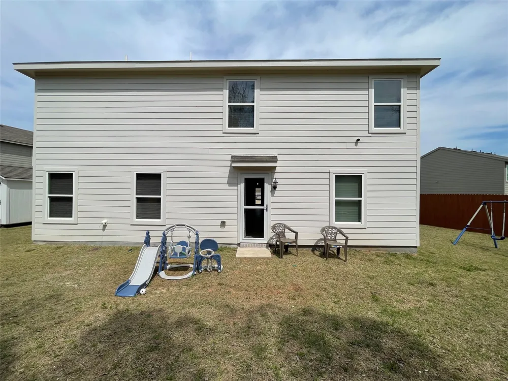 408 Parker Oaks Drive Chandler, TX 75758
