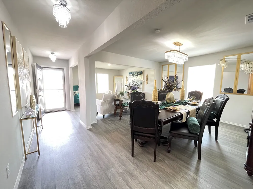 408 Parker Oaks Drive Chandler, TX 75758