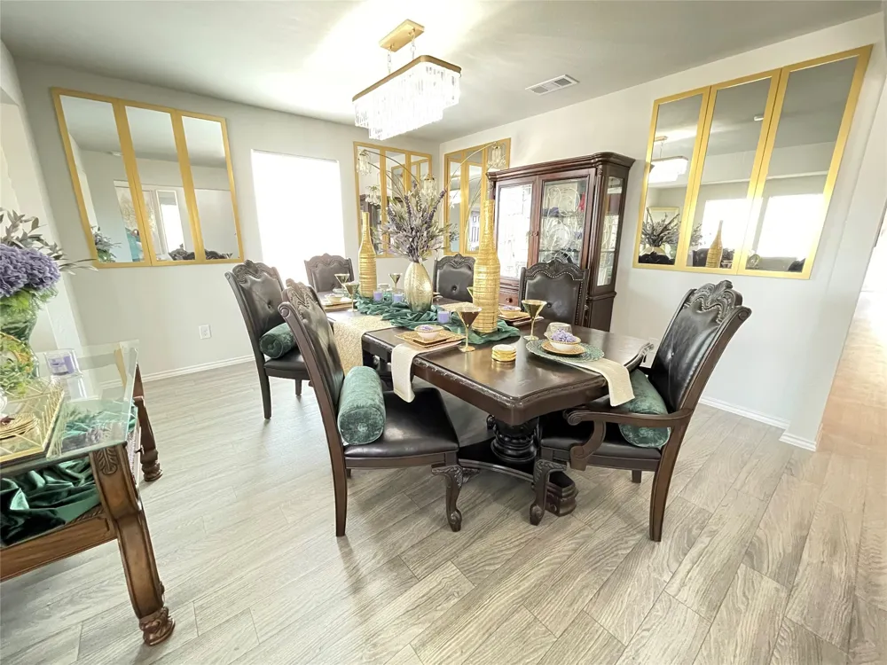 408 Parker Oaks Drive Chandler, TX 75758