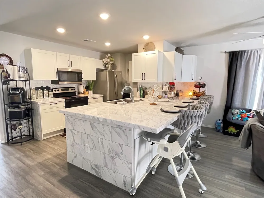 408 Parker Oaks Drive Chandler, TX 75758