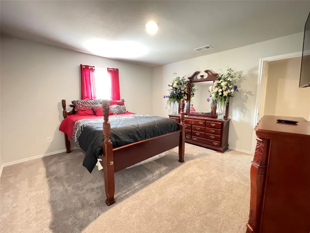 408 Parker Oaks Drive Chandler, TX 75758
