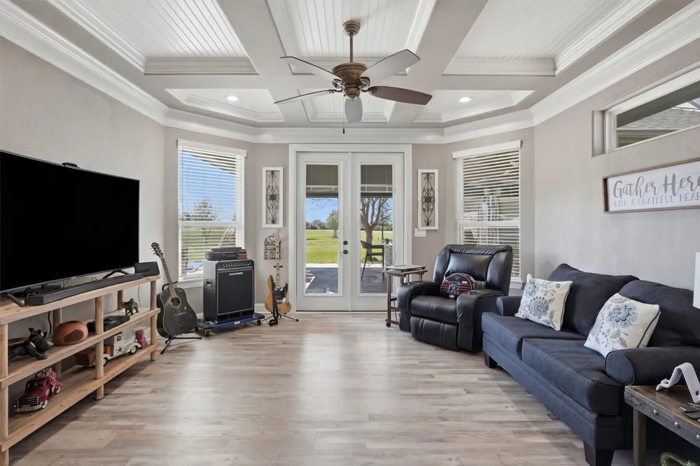 1201 E Iberian Court Granbury, TX 76048