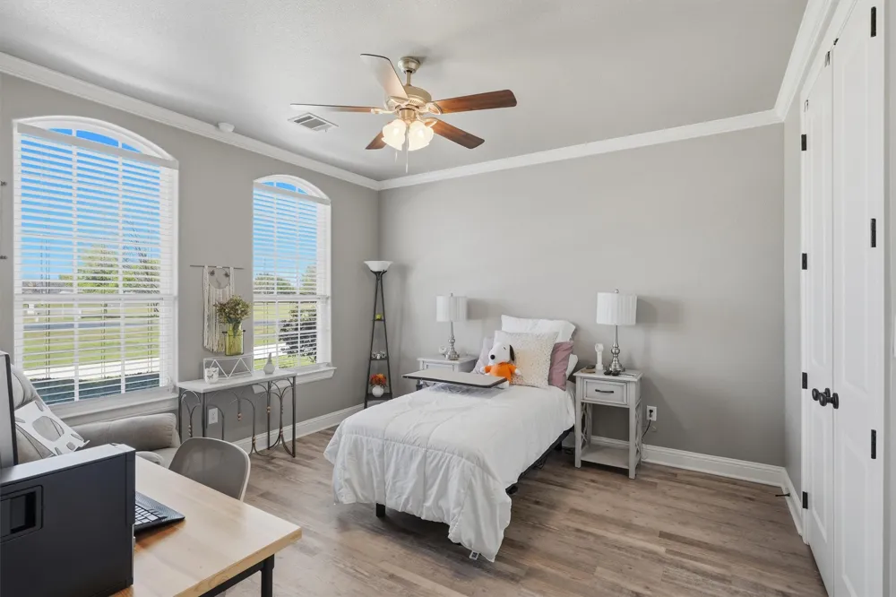 1201 E Iberian Court Granbury, TX 76048