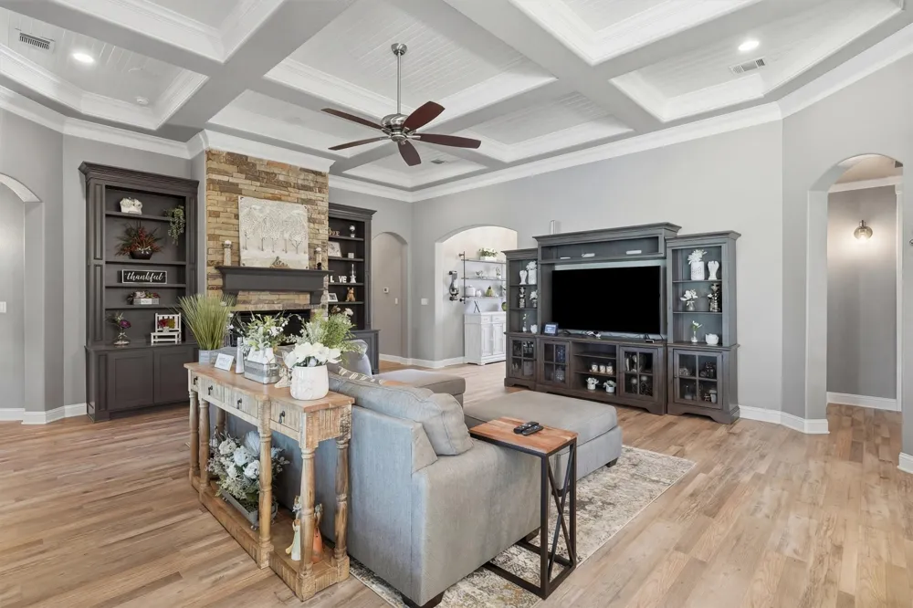 1201 E Iberian Court Granbury, TX 76048