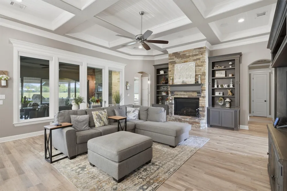 1201 E Iberian Court Granbury, TX 76048