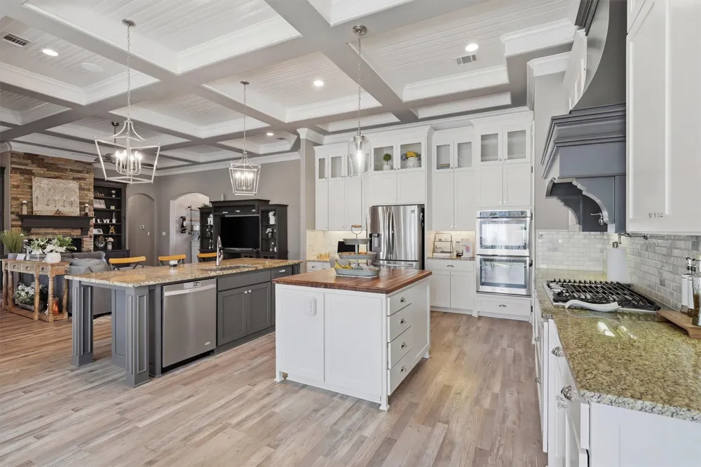 1201 E Iberian Court Granbury, TX 76048
