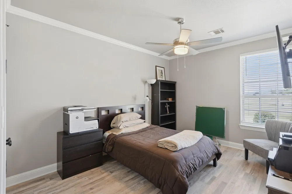 1201 E Iberian Court Granbury, TX 76048