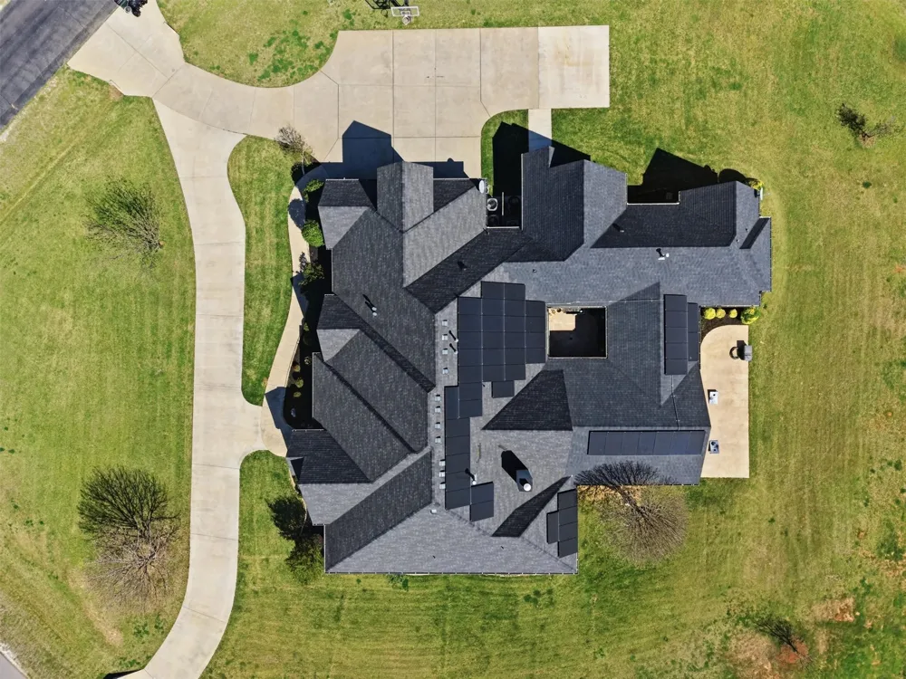 1201 E Iberian Court Granbury, TX 76048
