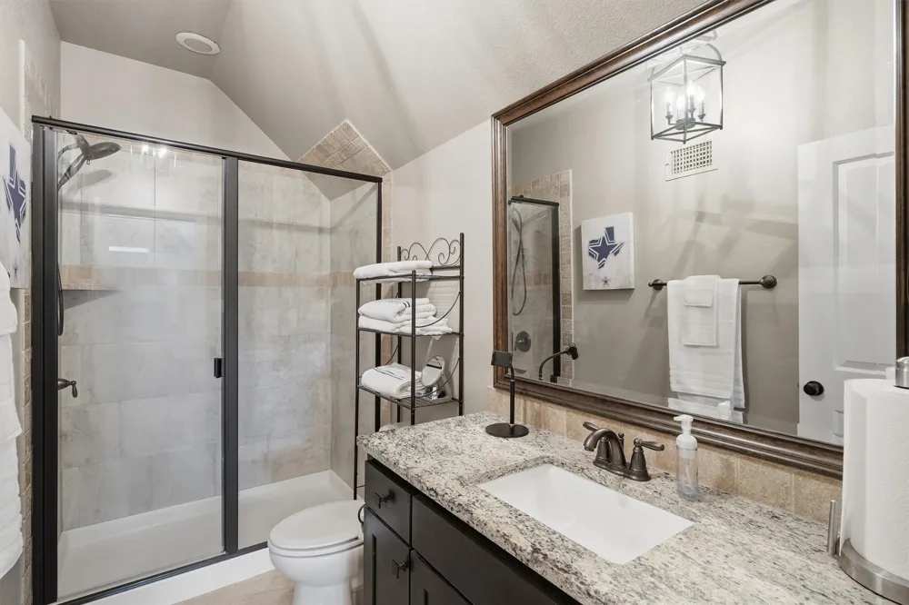 1201 E Iberian Court Granbury, TX 76048