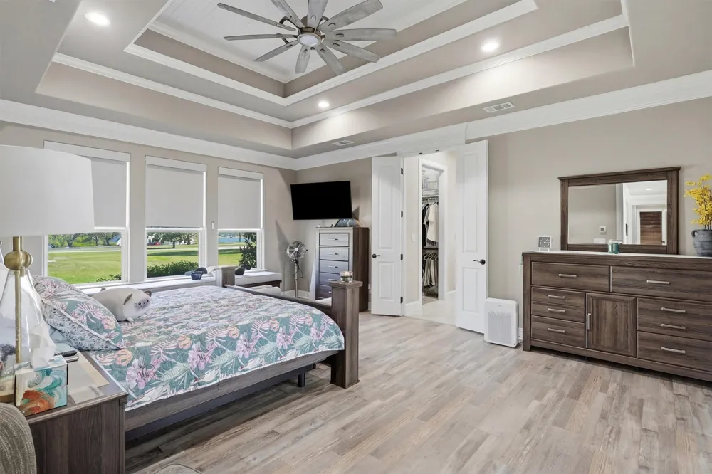 1201 E Iberian Court Granbury, TX 76048