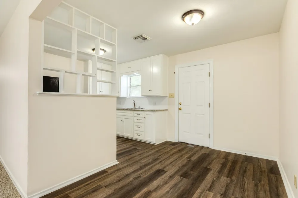 837 Pin Money Street Clute, TX 77531