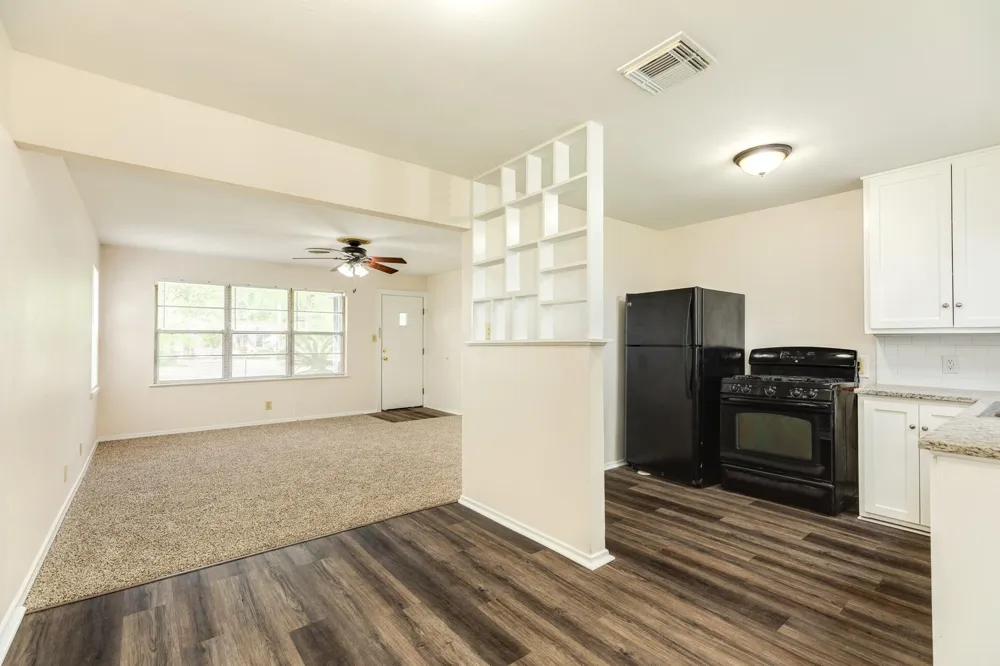 837 Pin Money Street Clute, TX 77531