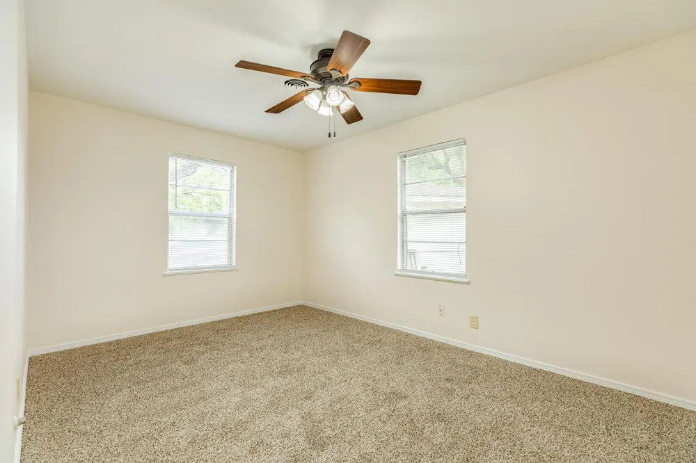 837 Pin Money Street Clute, TX 77531