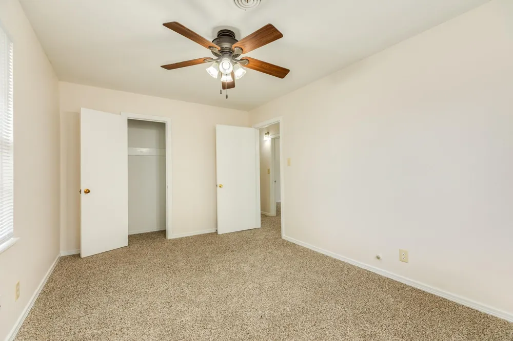 837 Pin Money Street Clute, TX 77531