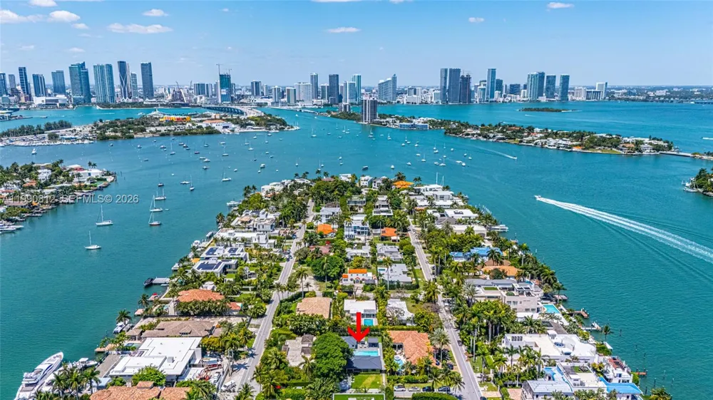 116 W 1st Ct Miami Beach, FL 33139